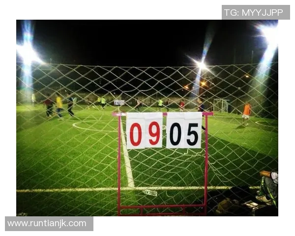 足球天秀展现球场魅力与激情引领新时代足球风潮